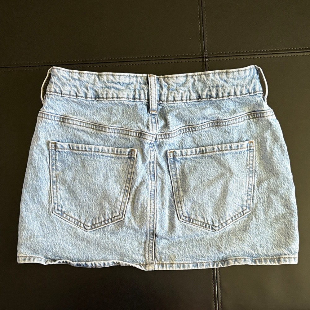 Classic Denim Pacsun Mini Skirt - Picture 2 of 2